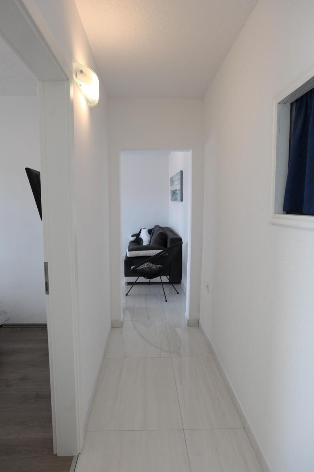 Apartment With Terrace And Sea View - Lucic Trogir Dış mekan fotoğraf